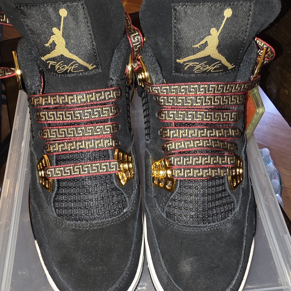 NIke Air Jordan 4 Retro Royalty